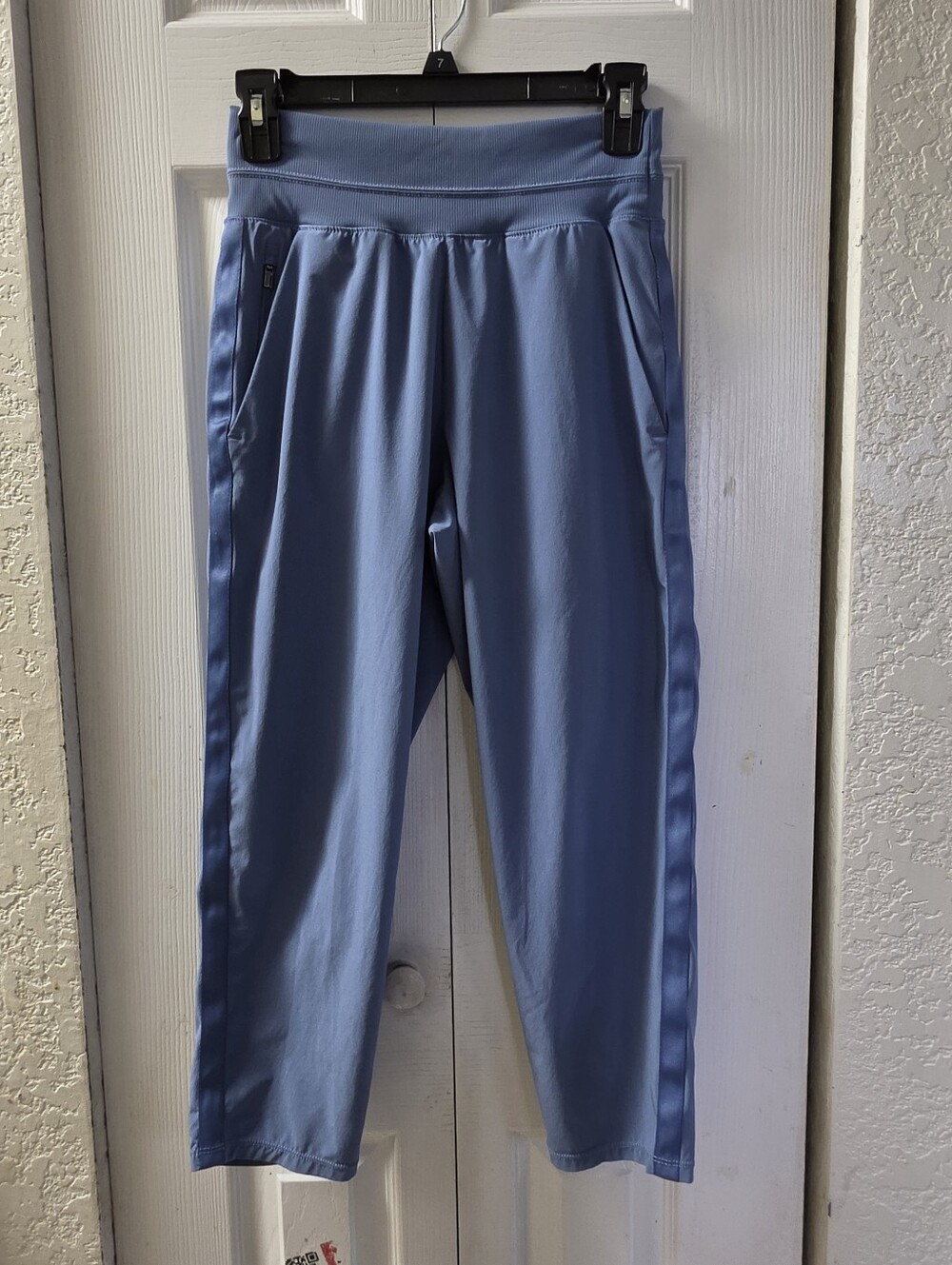 Athleta Women's Sky Blue Jogger Pants